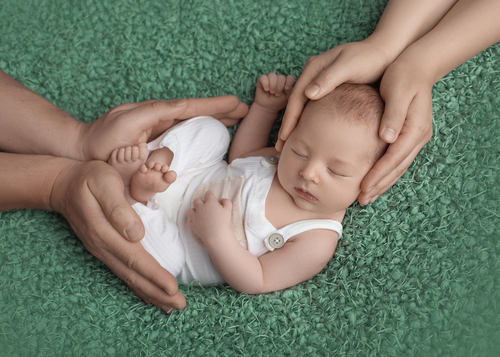 Ньюборн позировка